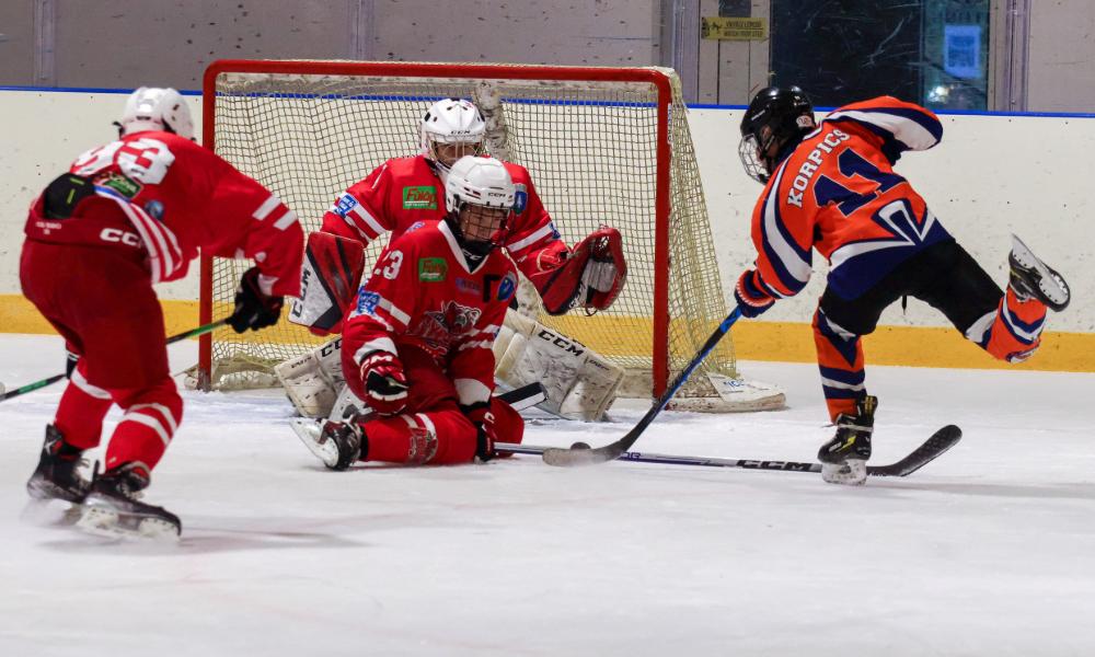 Koncentrlt s eredmnyes jtkkal nyert U16-os csapatunk Dunajvrosban