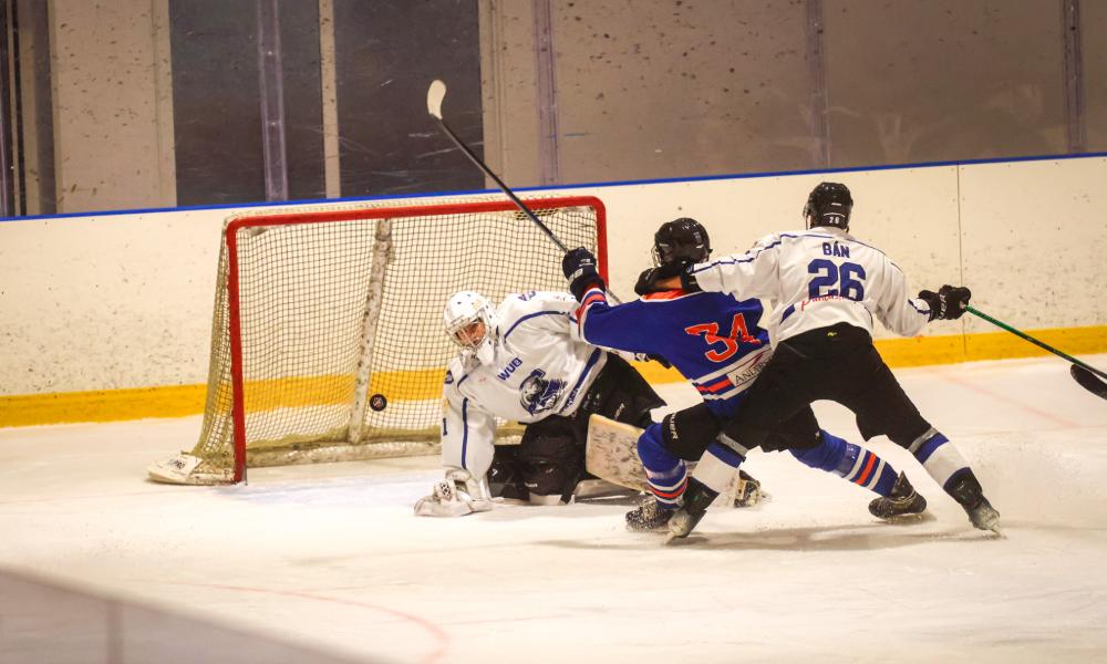 Szerencsés gólok döntöttek MAC javára Szerencsés gólok döntöttek MAC javára